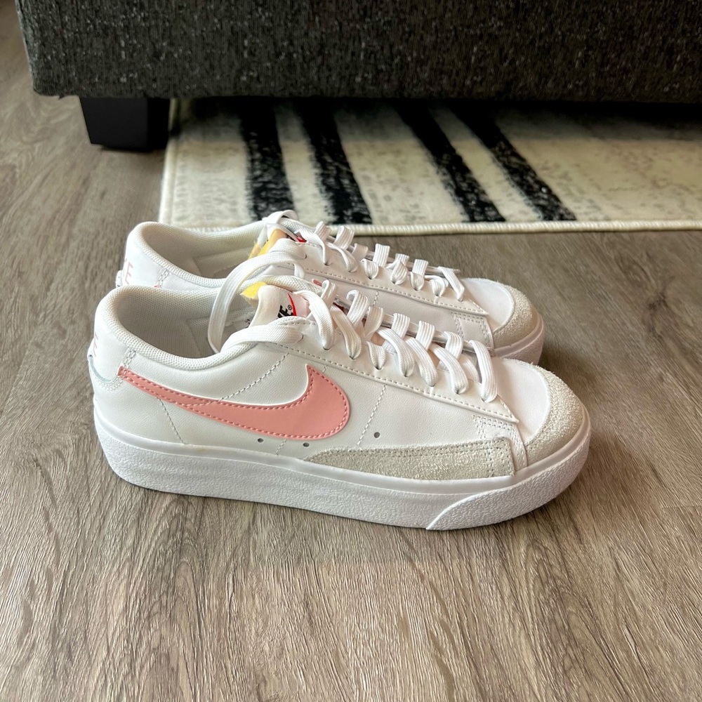 Women’s Nike Blazer Low Platform White/Pink